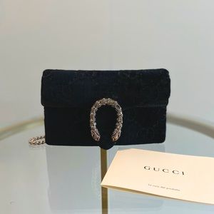 GUCCI Dionysus Super Mini Black Velvet